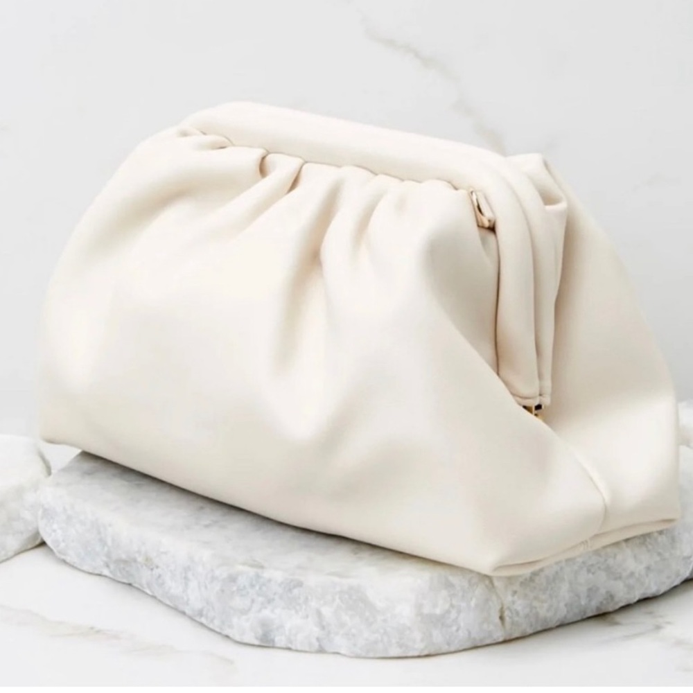 Urban expression Clutch